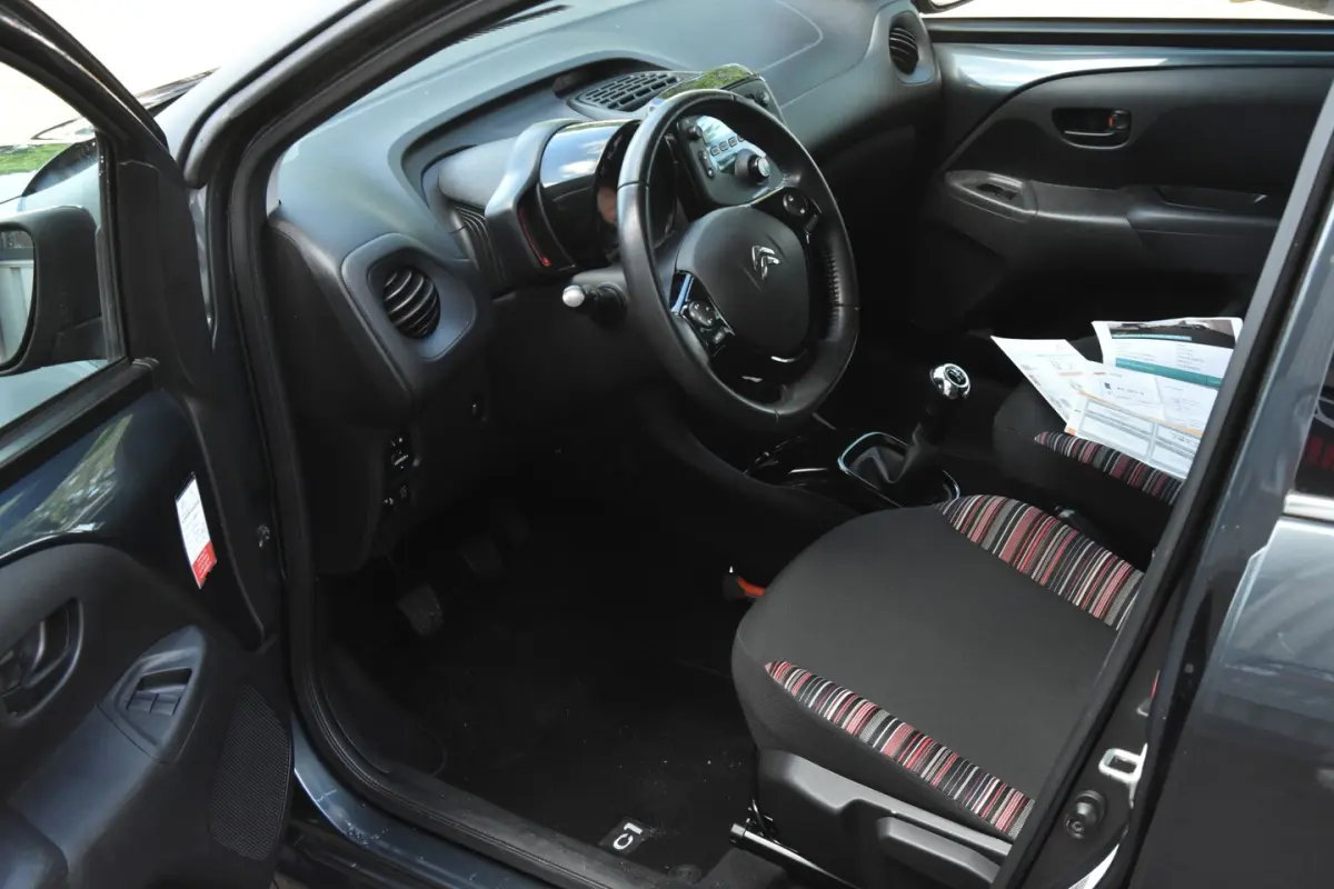 1.0 VTi Feel â 2019 | Origineel Nederlandse auto | Airco | Cruise Control | Lage km-stand