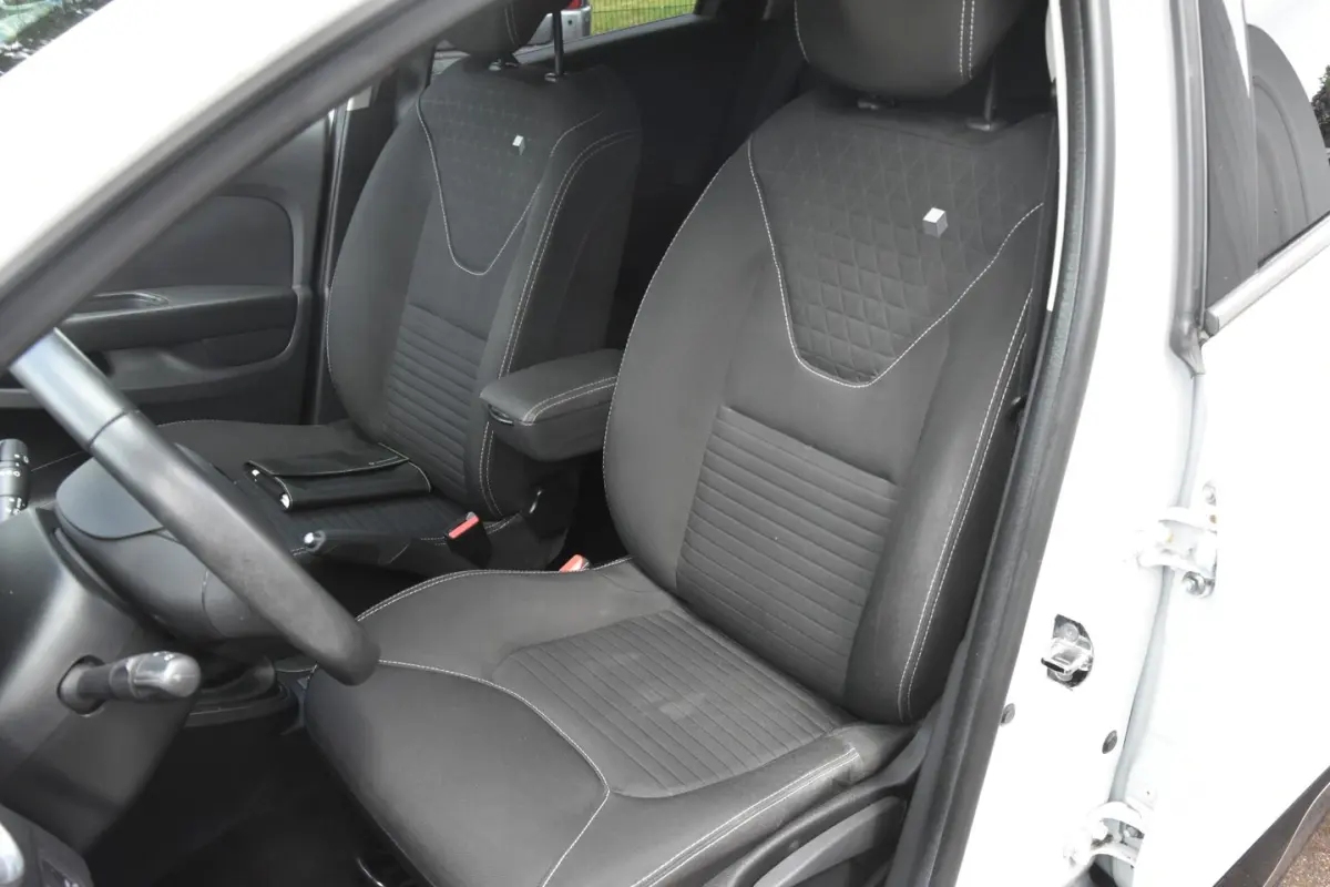 0.9 TCe Limited â 2016 | Origineel Nederlandse auto | Climate Control | Trekhaak | Nette a