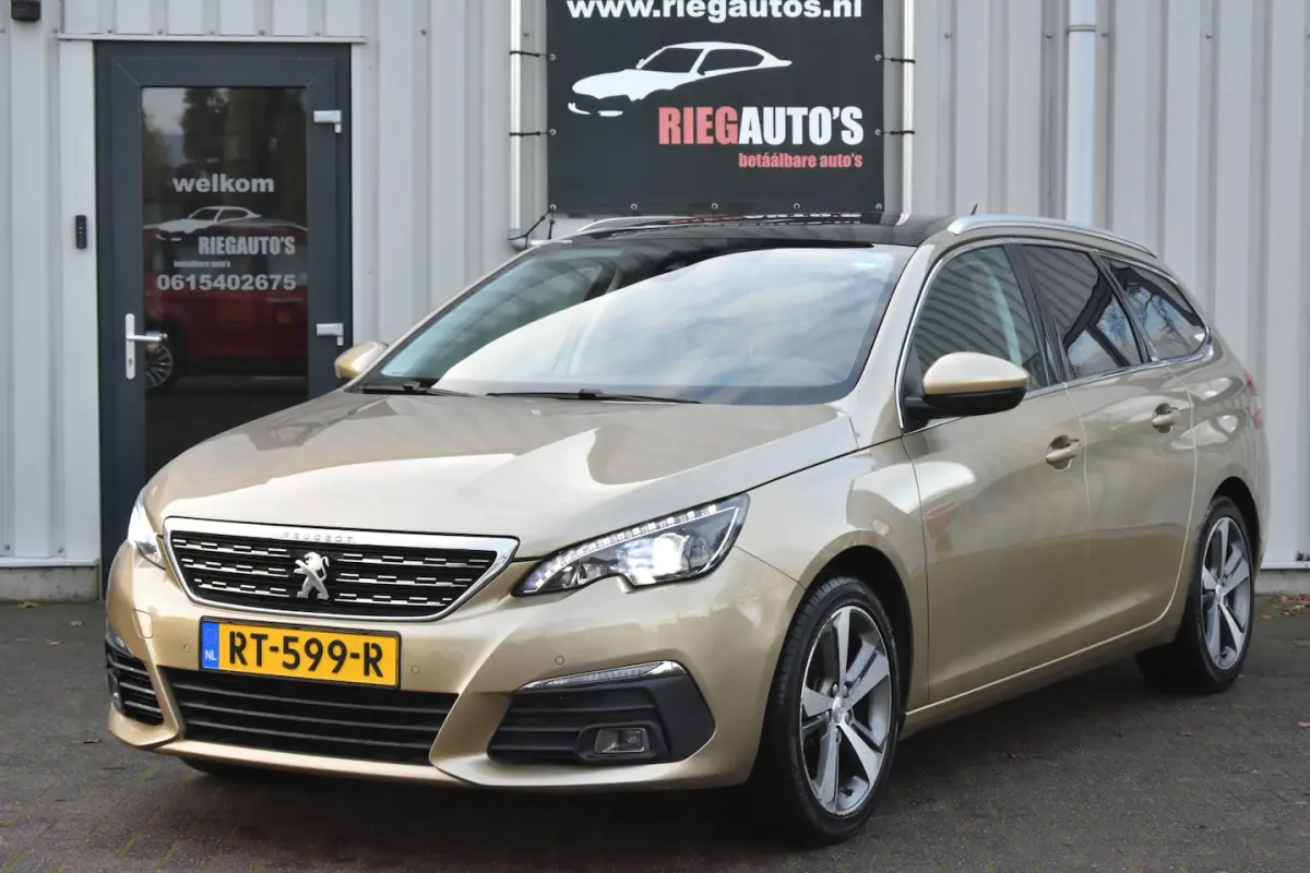 â 2018 | Navigatie | Leder | 6-versnellingen | LED | Parkeersensoren