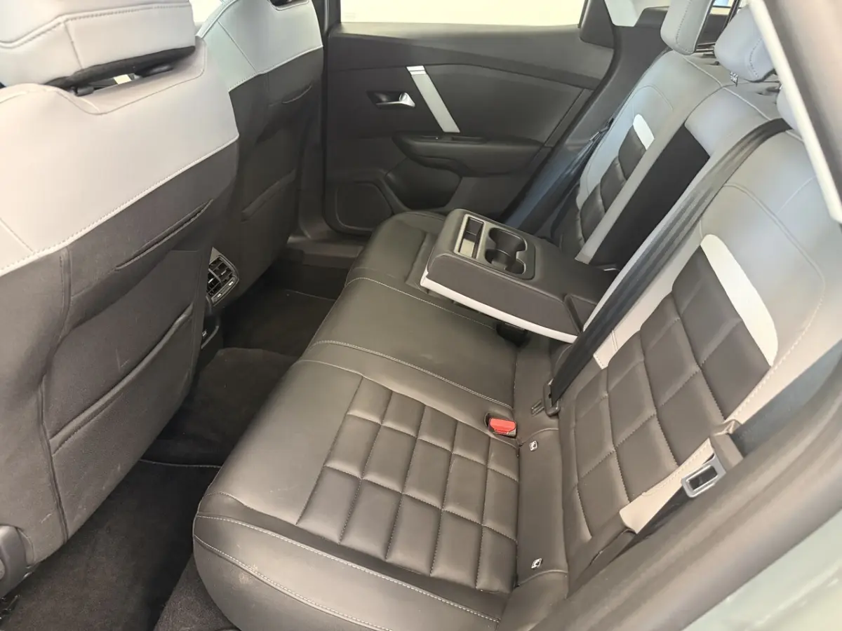 Max 156pk Extended range 54 kWh ACC PDC Blindspot Carplay