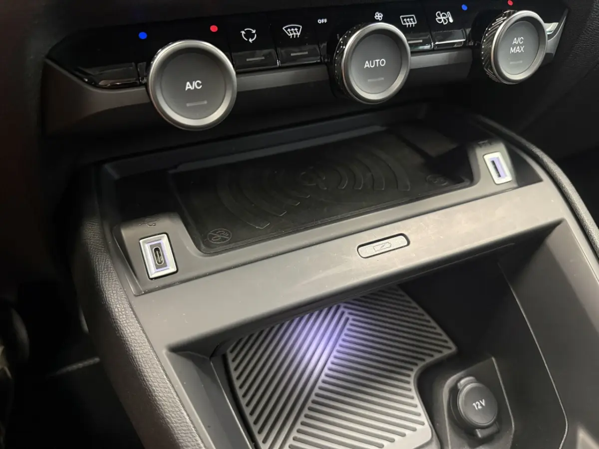 Max 156pk Extended range 54 kWh ACC PDC Blindspot Carplay