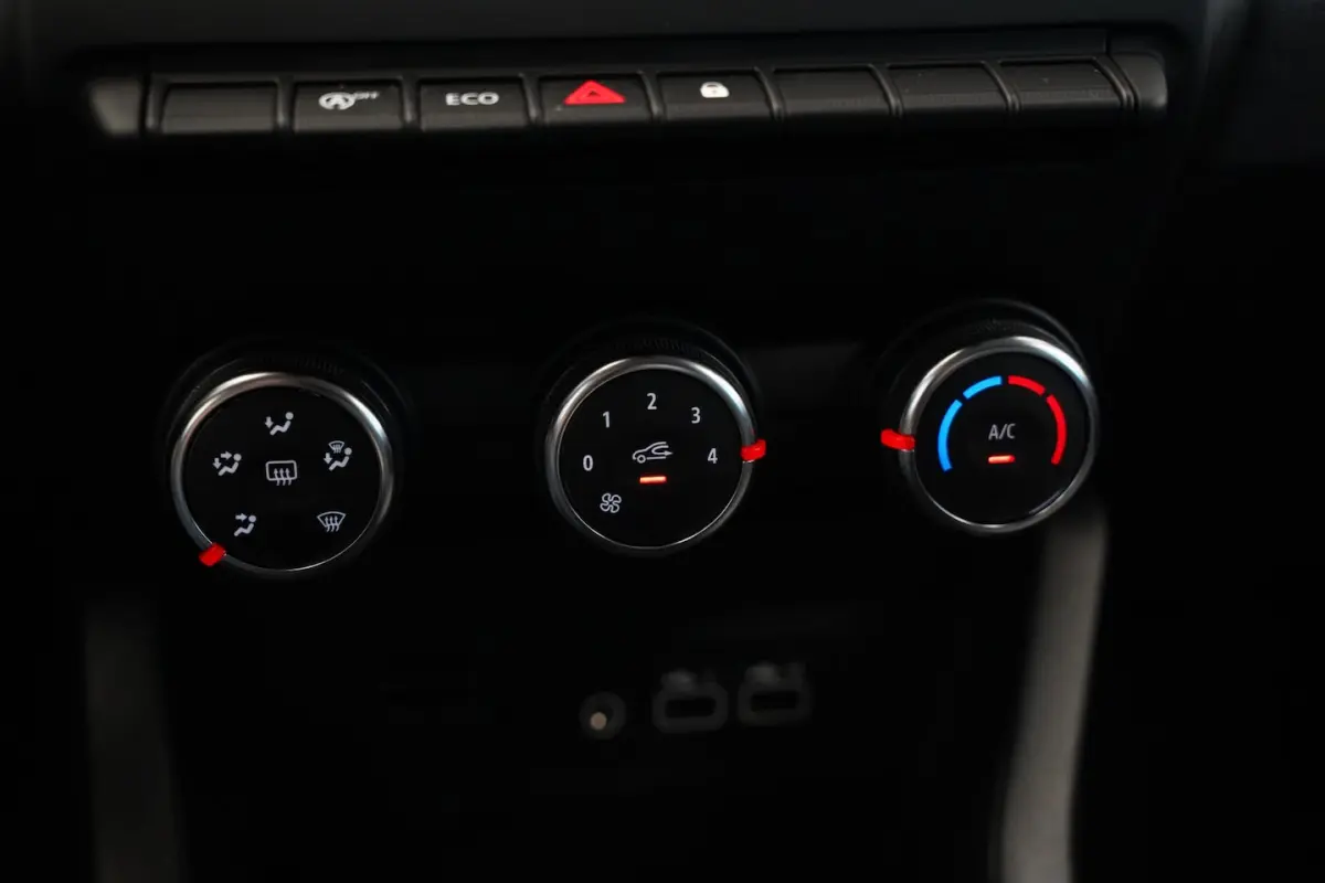 1.0 TCe 90 GPF evolution Cruise Control PDC NAP 24 Maanden garantie* (Vraag naar de voorwa
