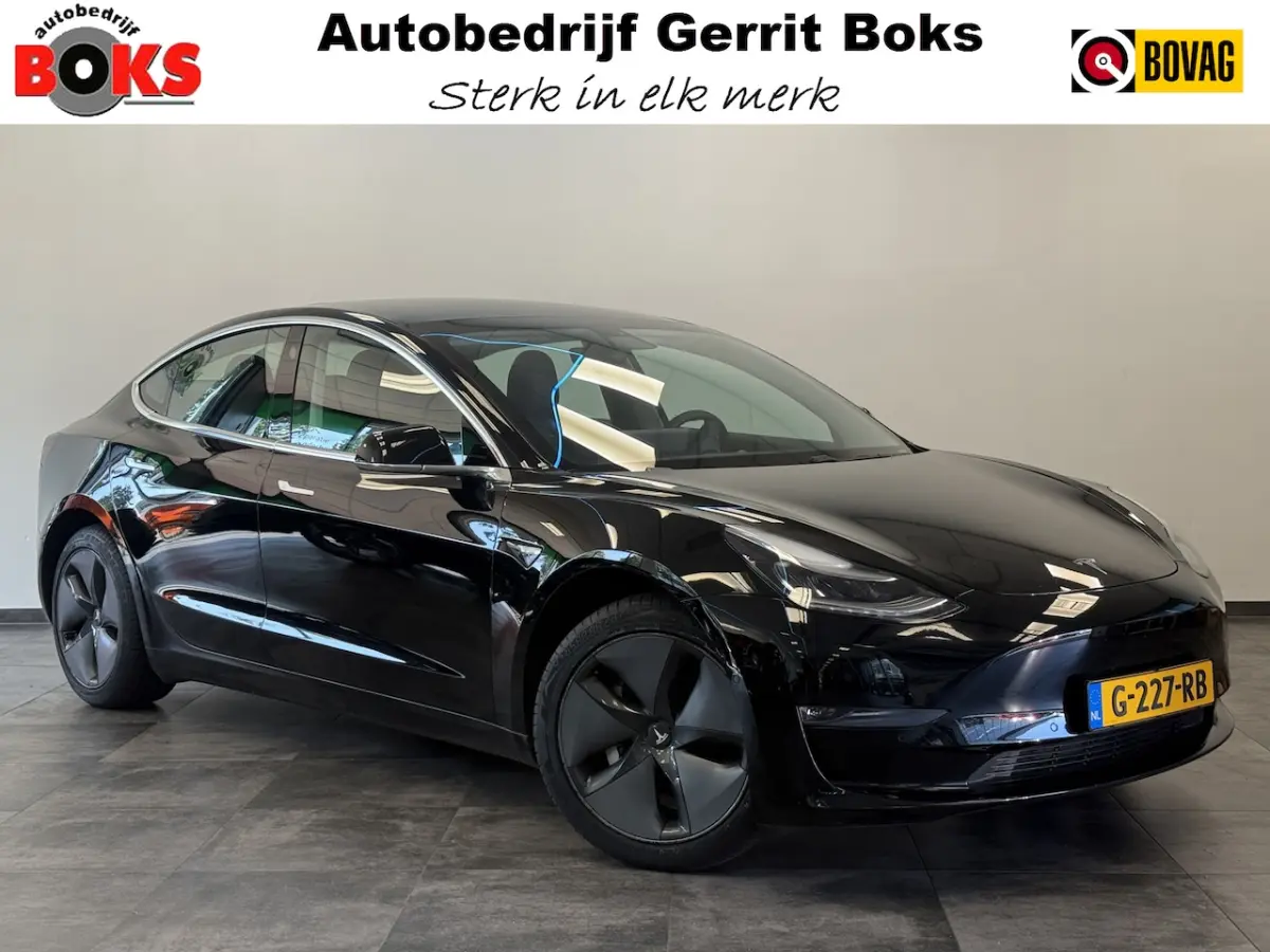 Long Range AWD 75 kWh Panorama dak Leder interieur