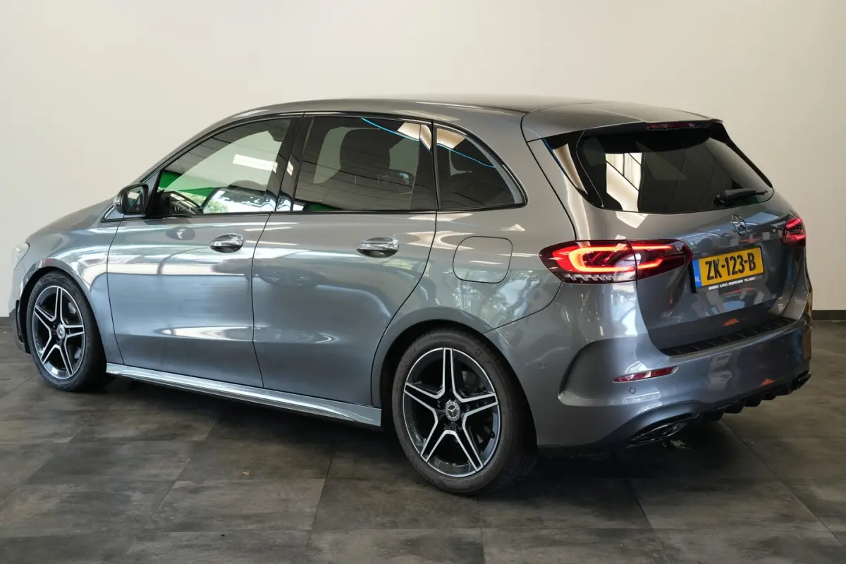 200 Premium AMG Full-led Navigatie Carbon