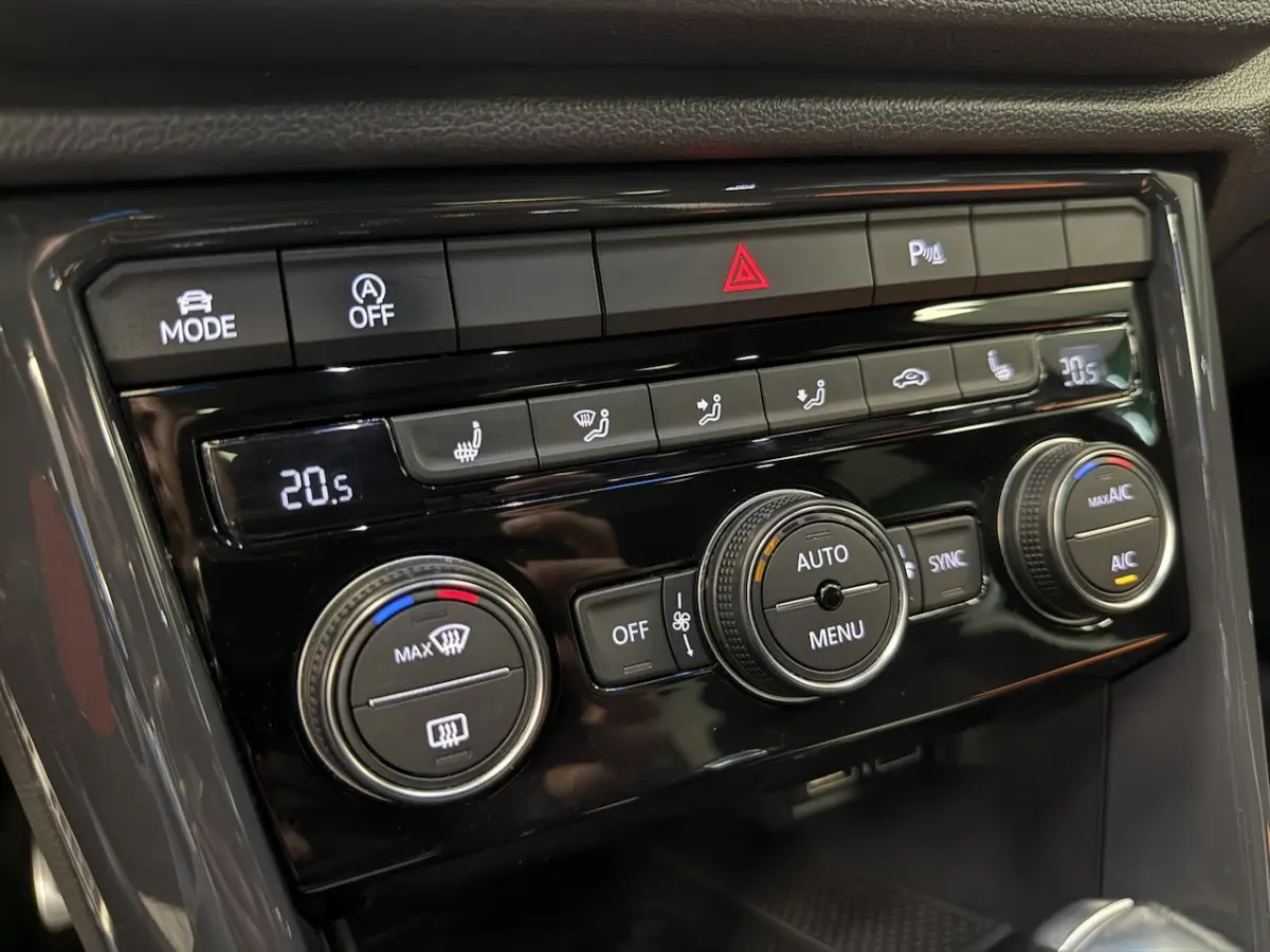 1.5 TSI Sport Business R Panoramadak Full-led VCP 19'lmv 24 Maanden garantie* (Vraag naar