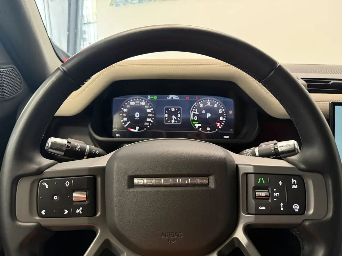 P400e SE Heritage Leder Full-led Groot scherm Navigatie