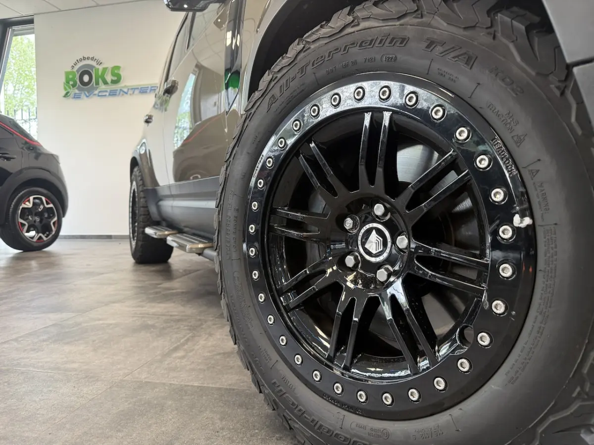 P400e SE Heritage Leder Full-led Groot scherm Navigatie