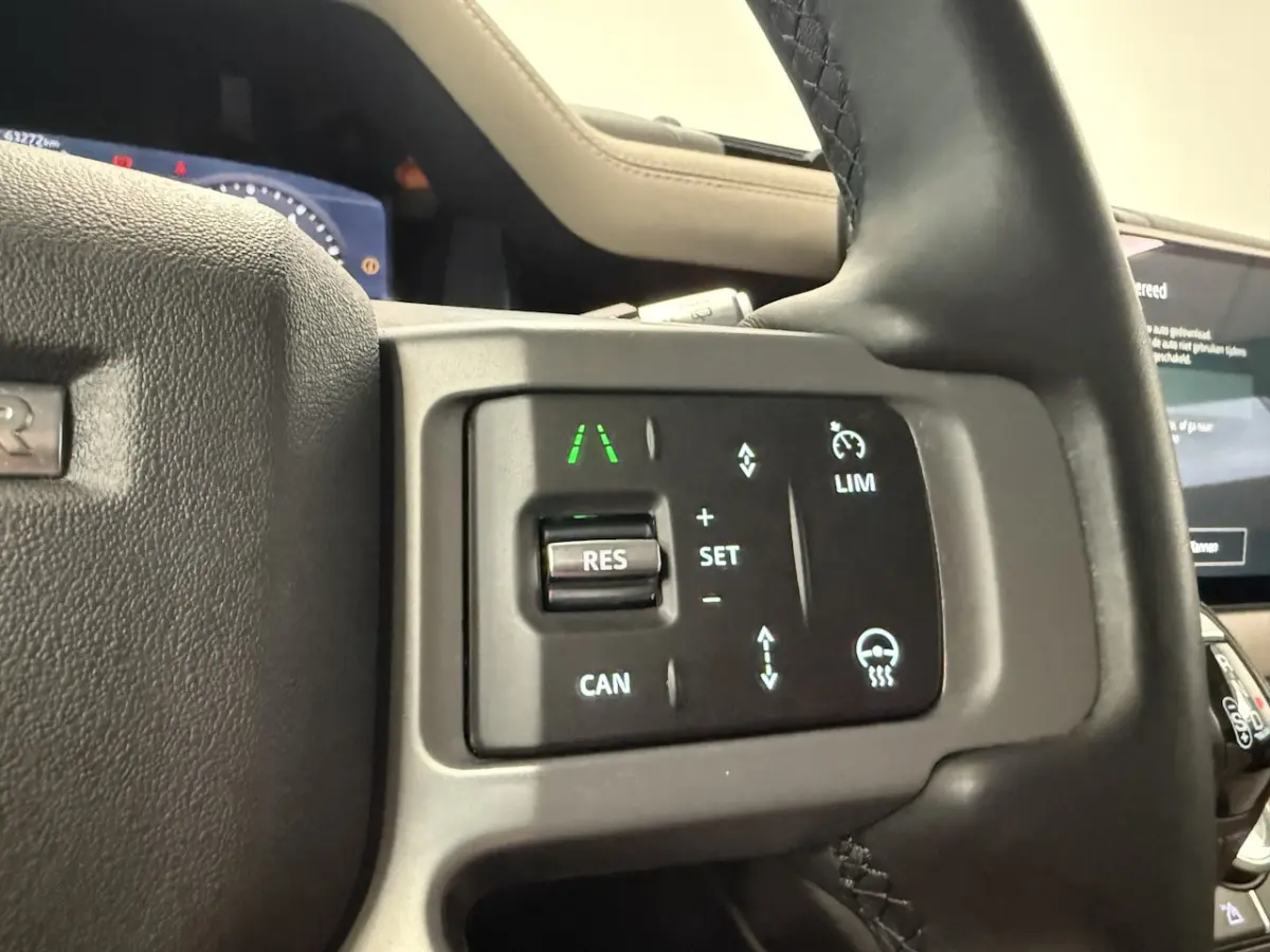 P400e SE Heritage Leder Full-led Groot scherm Navigatie