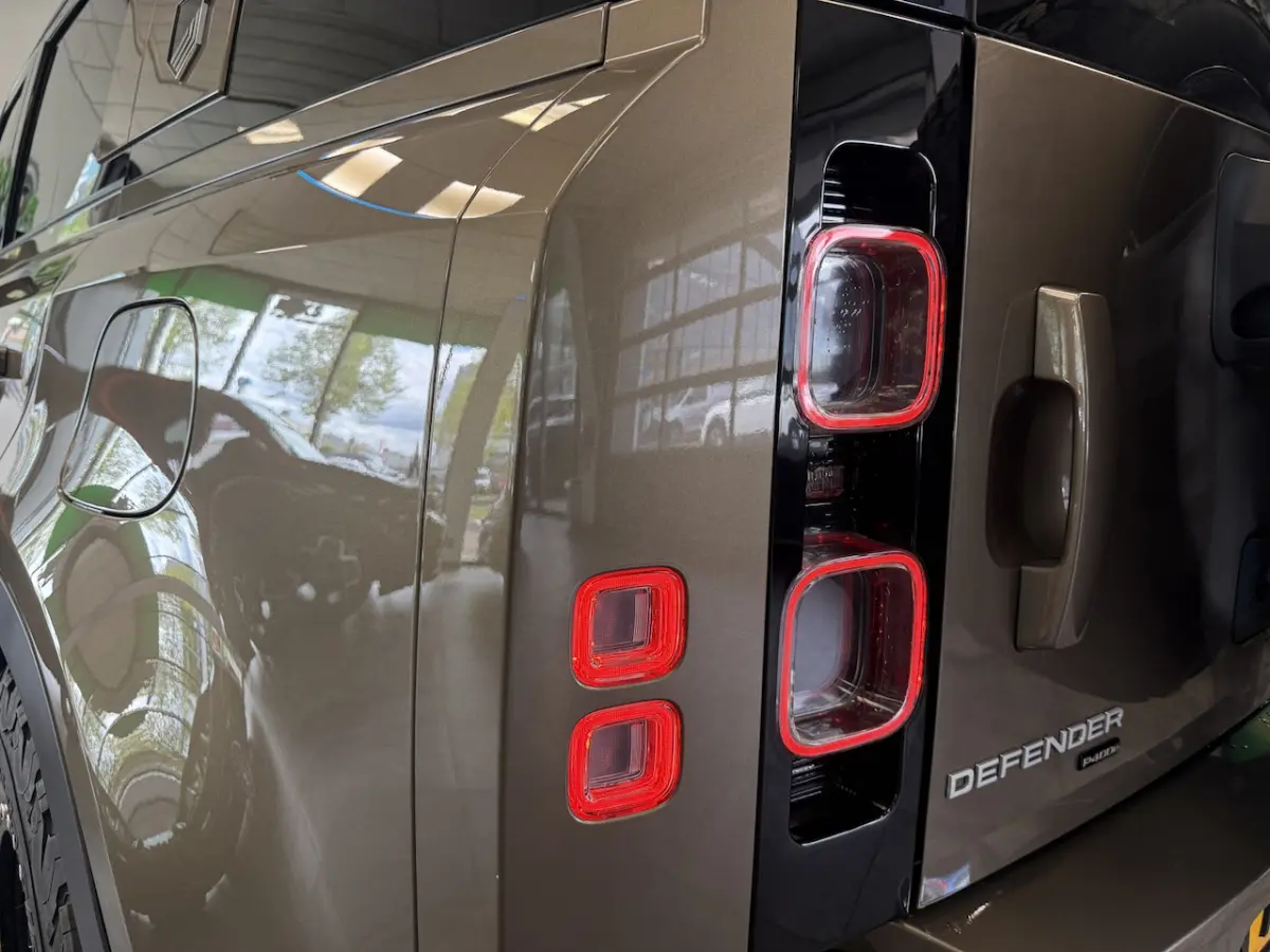 P400e SE Heritage Leder Full-led Groot scherm Navigatie