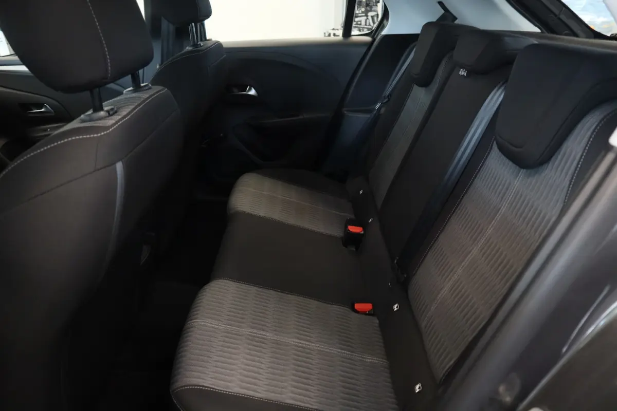 1.2 Edition Carplay Airco CruiseControl 24 Maanden garantie* (Vraag naar de voorwaarden)