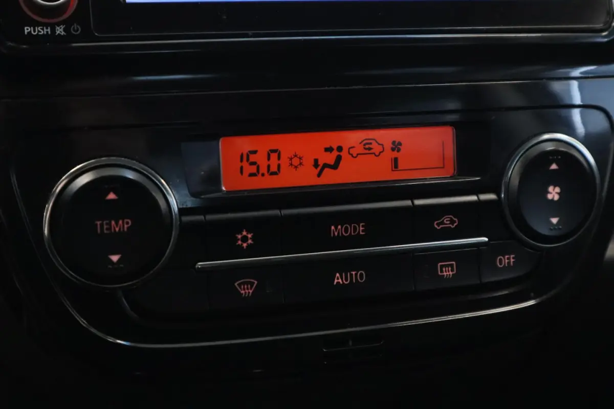 1.2 Dynamic Automaat Camera Apple Carplay Android Auto 24 Maanden garantie* (Vraag naar de