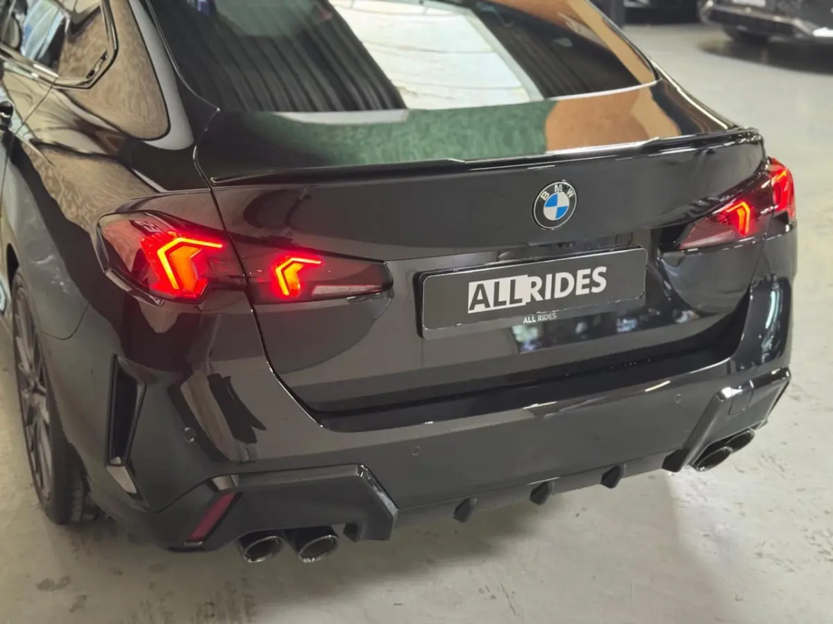 M235i xDrive 306 PK |M-sport Pro | Keyless | Harman/Kardon | Camera | schaalstoelen