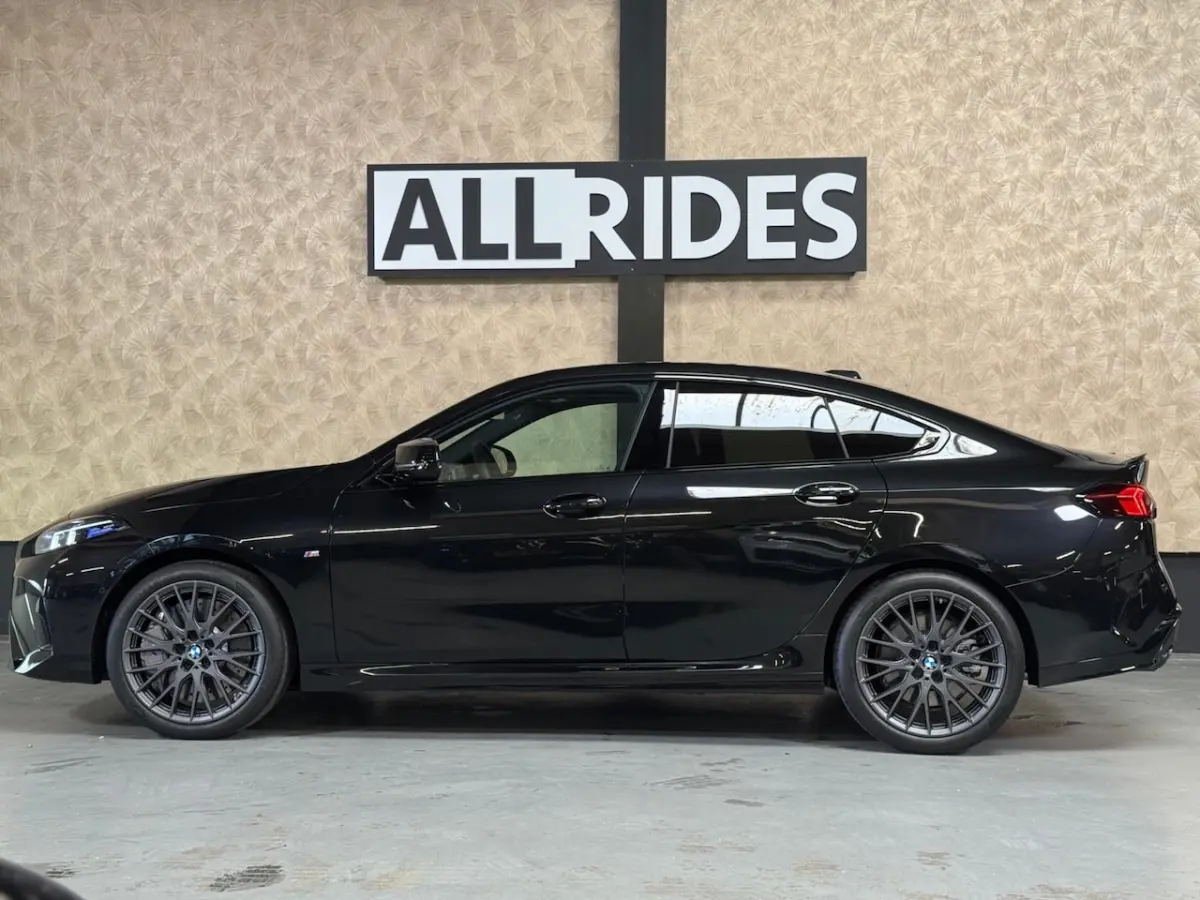 M235i xDrive 306 PK |M-sport Pro | Keyless | Harman/Kardon | Camera | schaalstoelen