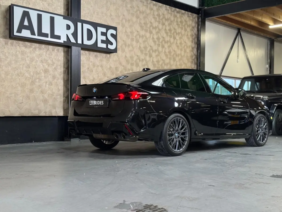 M235i xDrive 306 PK |M-sport Pro | Keyless | Harman/Kardon | Camera | schaalstoelen
