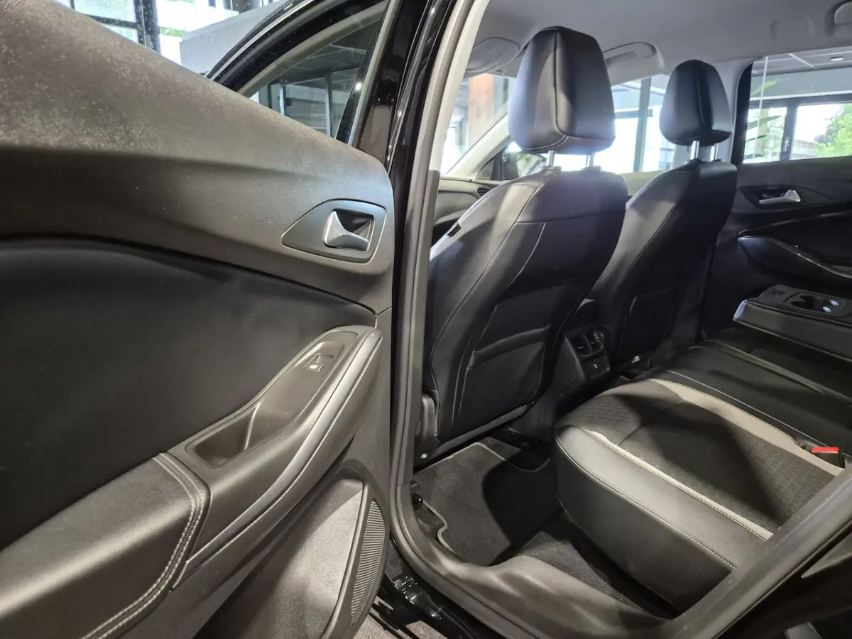 1.6 CDTi Business Executive Navigatie |Trekhaak | Sensoren | Carplay-Android