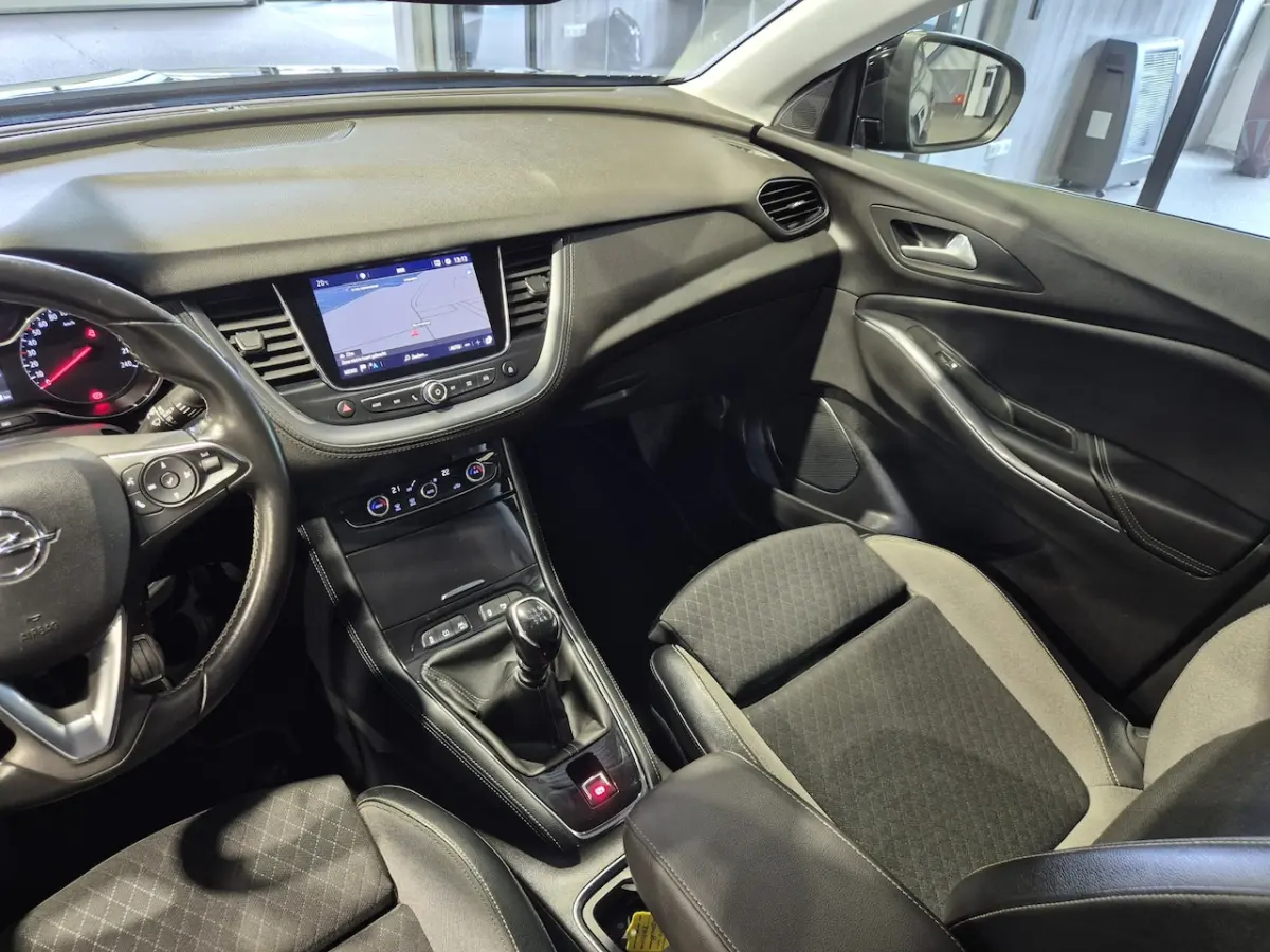1.6 CDTi Business Executive Navigatie |Trekhaak | Sensoren | Carplay-Android