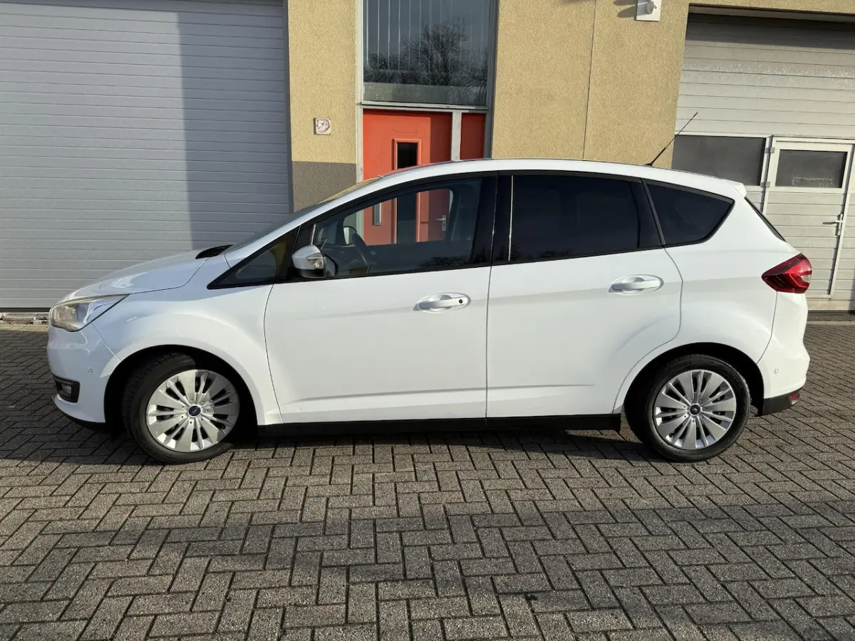 1.0 Titanium, Navi, Nieuwe Distributieriem