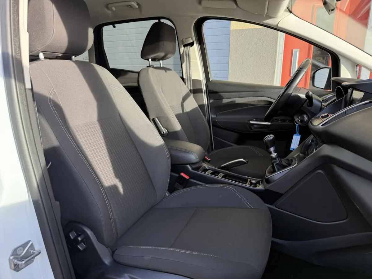 1.0 Titanium, Navi, Nieuwe Distributieriem