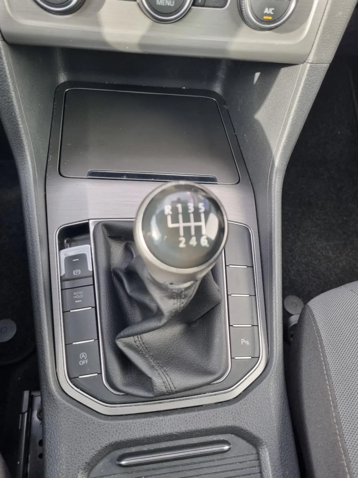 1.0 TSI Comfortline/ climate control / pdc / trekhaak