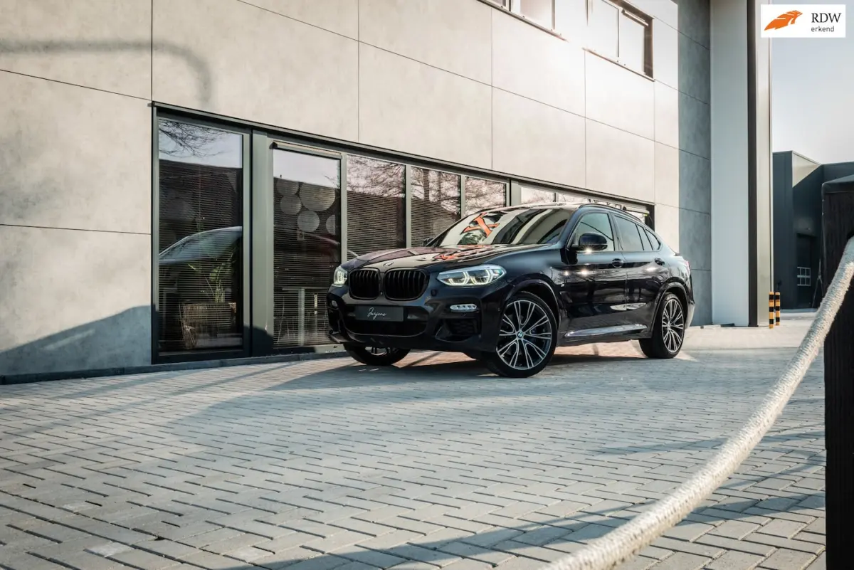 M40i High Executive M (354pk) Laser | HUD | Adap Cruise |