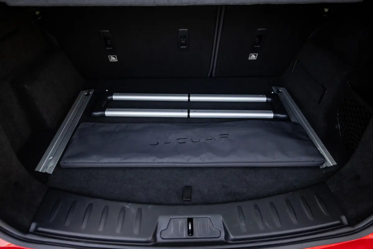 2.0 P250 AWD First Edition R-Dynamic (249pk) Lage KM - 1e Eig