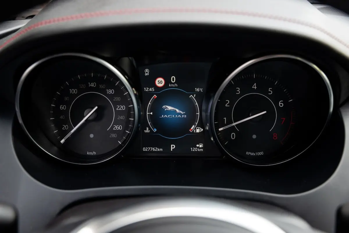 2.0 P250 AWD First Edition R-Dynamic (249pk) Lage KM - 1e Eig