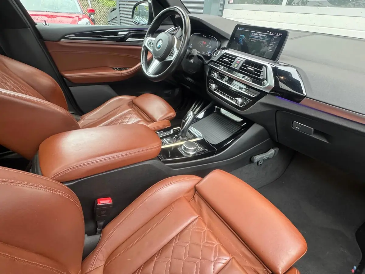 XDrive30e High Executive l Pano l M-pakket l NAP l VOL