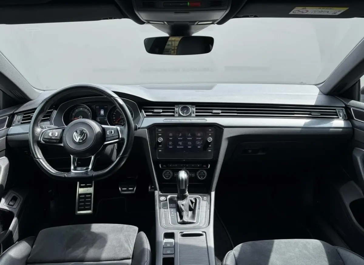 2.0 TSI R-Line Business+ STOELVERWARMING - NAVI - ACC