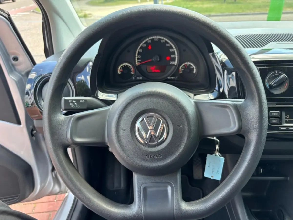 1.0 move up BlueMotion 3drs 134000km