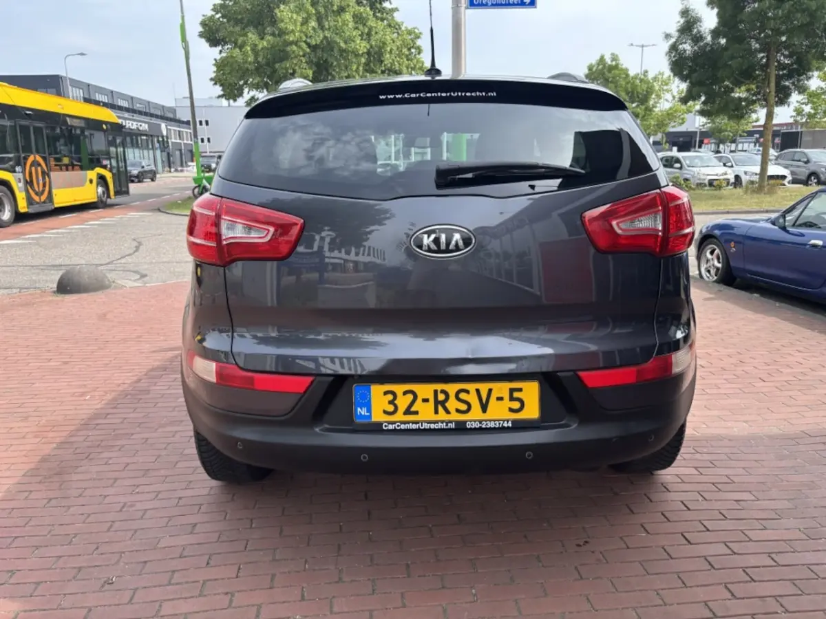 1.6 GDI X-ecutive + | camera | leder | navi | hoge instap |