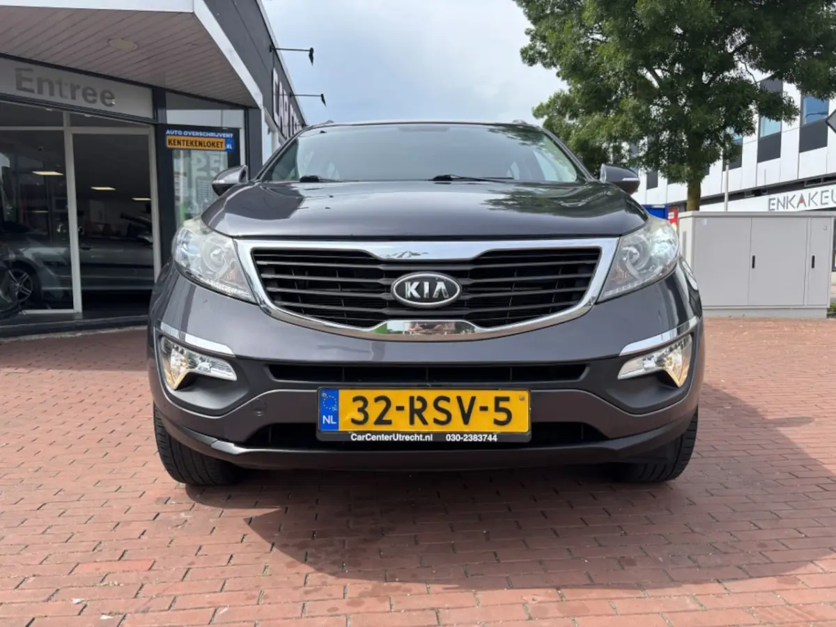 1.6 GDI X-ecutive + | camera | leder | navi | hoge instap |