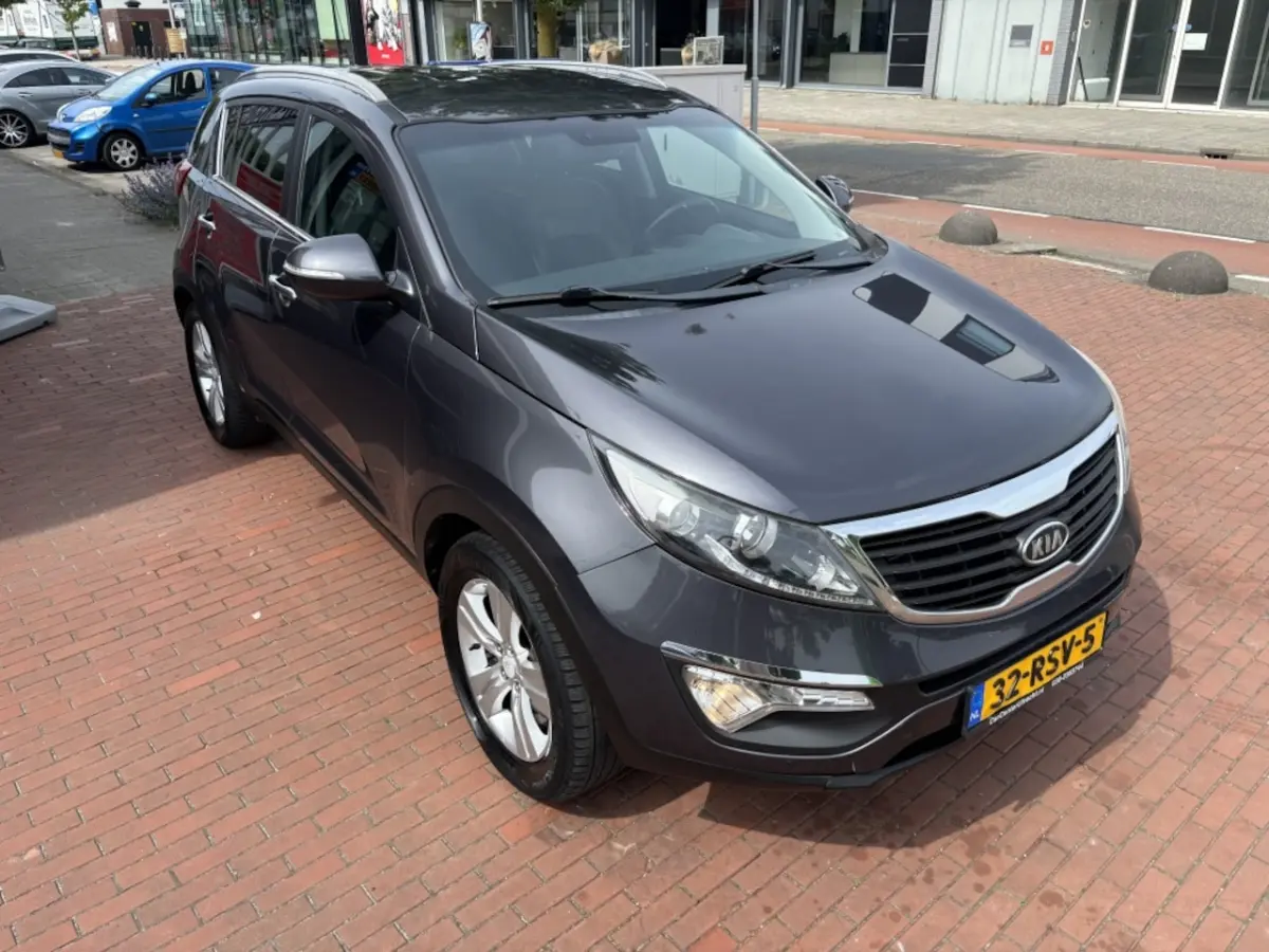 1.6 GDI X-ecutive + | camera | leder | navi | hoge instap |