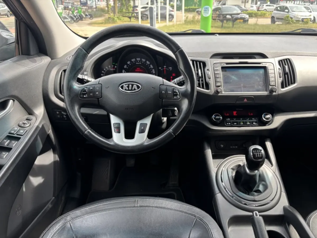 1.6 GDI X-ecutive + | camera | leder | navi | hoge instap |