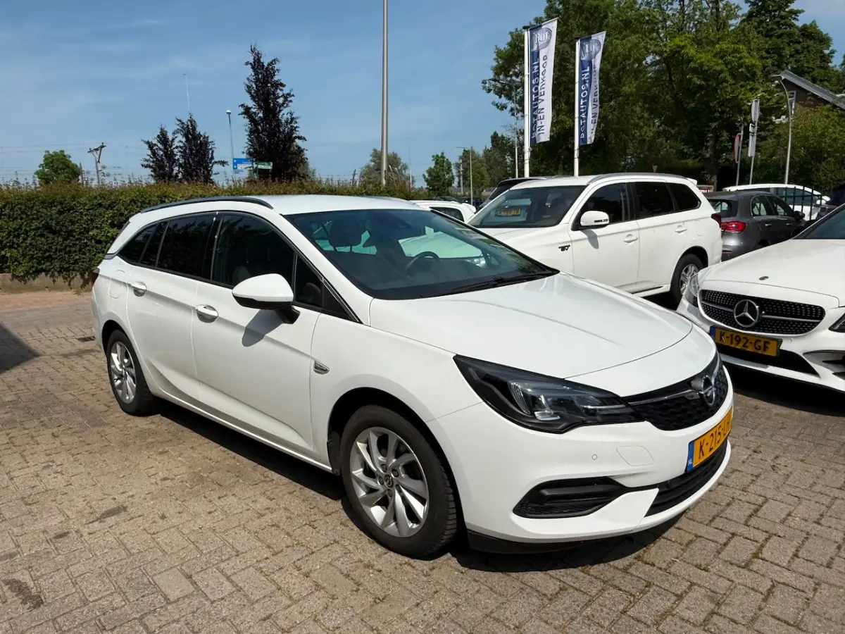 1.2 Business Elegance / 1E EIGENAAR / TREKHAAK / CAMERA / NAVIGATIE / AIRCO / CRUISE CONTR