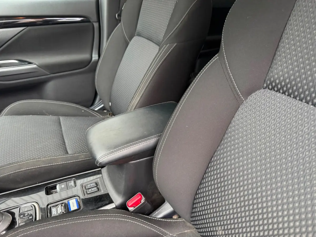 2.4 PHEV Pure / 1E EIG / APPLE CAR PLAY / STOELVERWARMING / CRUISE / ECC / NL-AUTO / TREKH