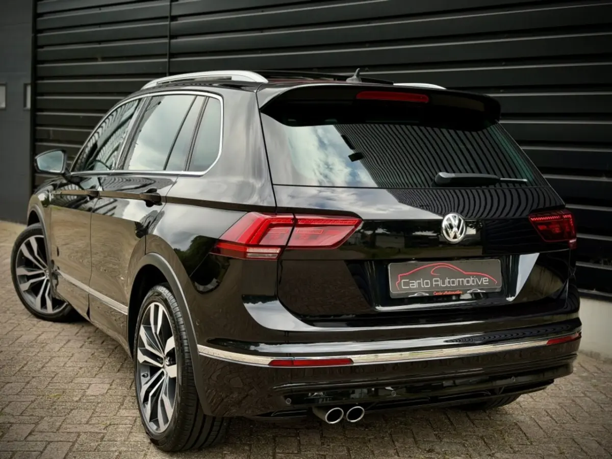 2.0 TSI 4MOT 3x R-LINE PANO|VIRTUAL|MEMORY|ACC|CARPLAY|DCC
