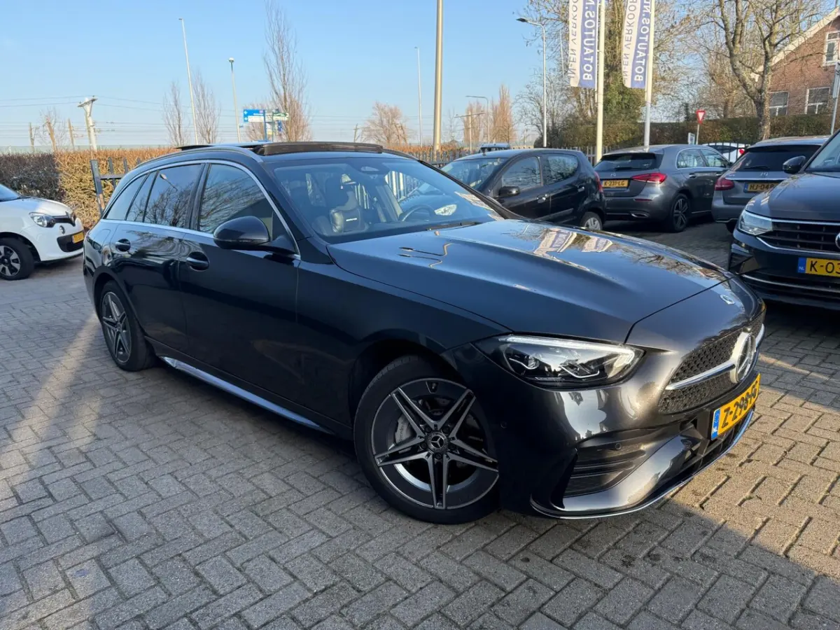 300 e AMG Line / NEDERLANDSE AUTO / LEDER / NAVIGATIE / ACHTERUITRIJCAMERA/CRUISE CONTROL