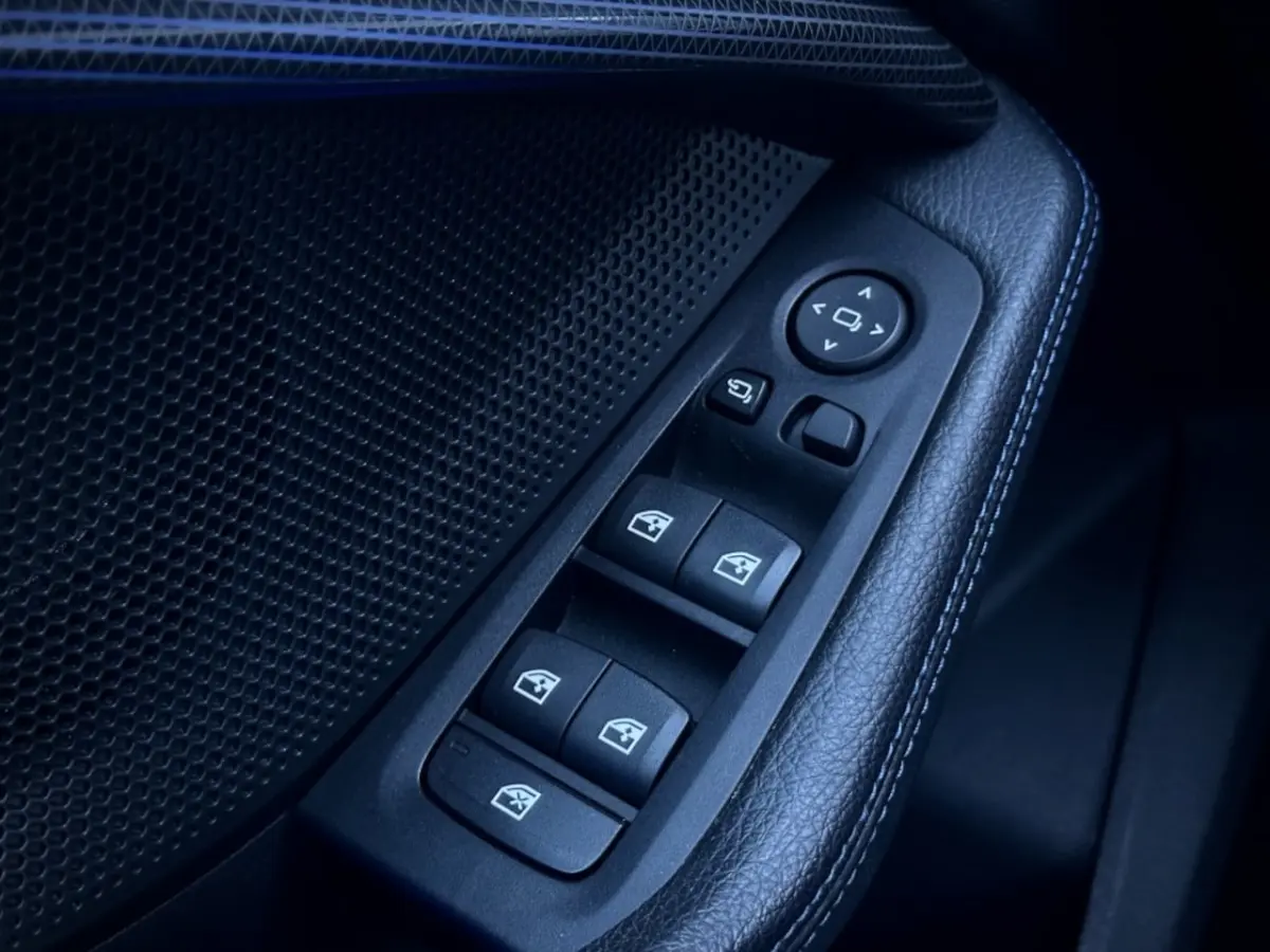 220i M-PERFORMANCE M235 PANO|KEYLESS|BLINDSPOT|SFEER