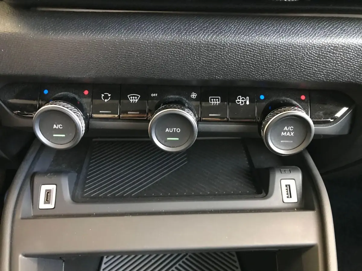 1.2 Puretech Feel Edition Navigatie, Camera, Head up display , Afn trekhaak