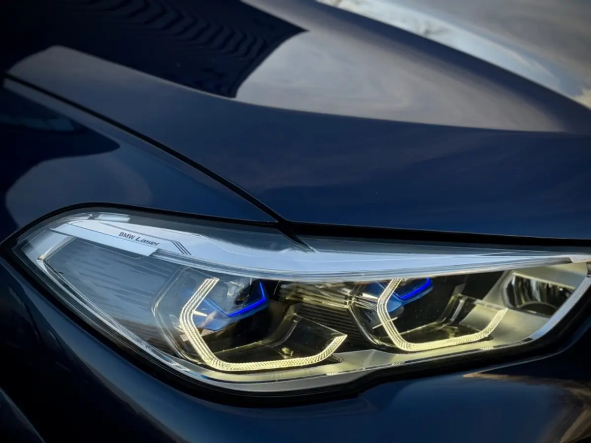 xDrive40i M-PERF. LASER|PANO|B&W|HUD|360|4WL STURING