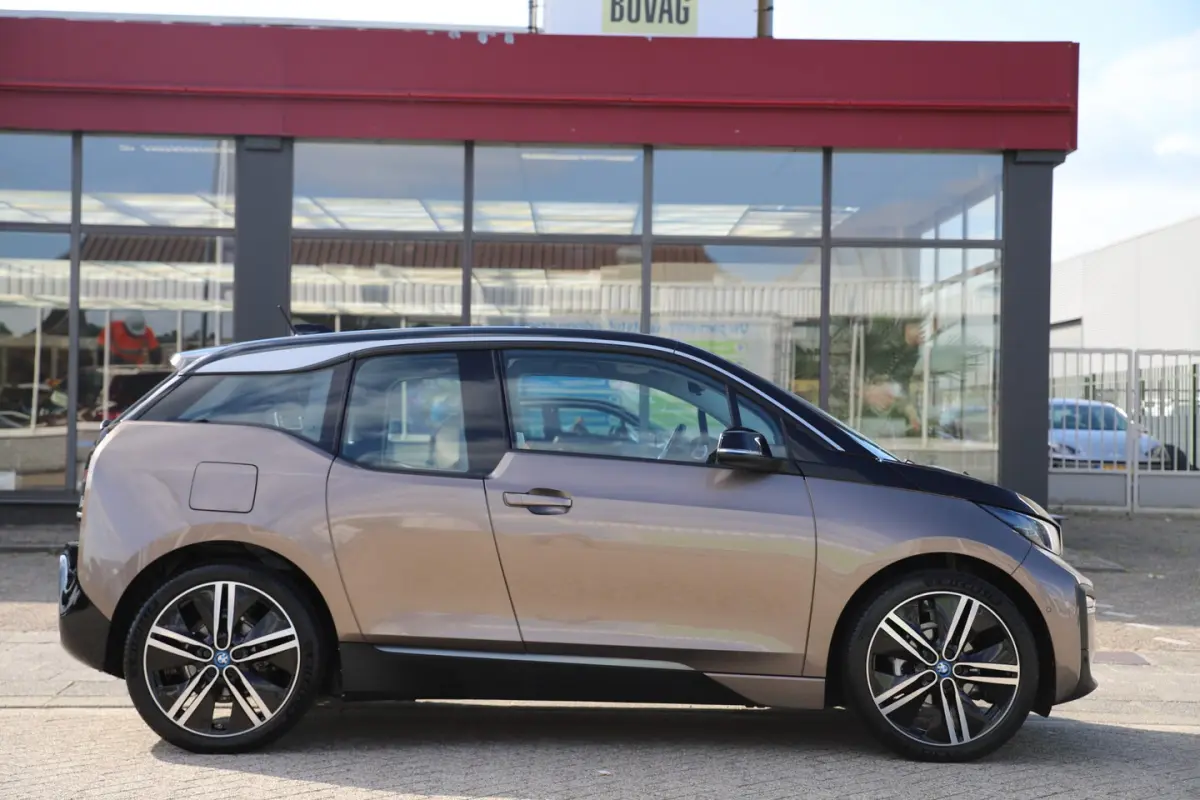 Executive 120Ah 42 kWh/ Leder/Navi-Pro/W-pomp/3-Fase