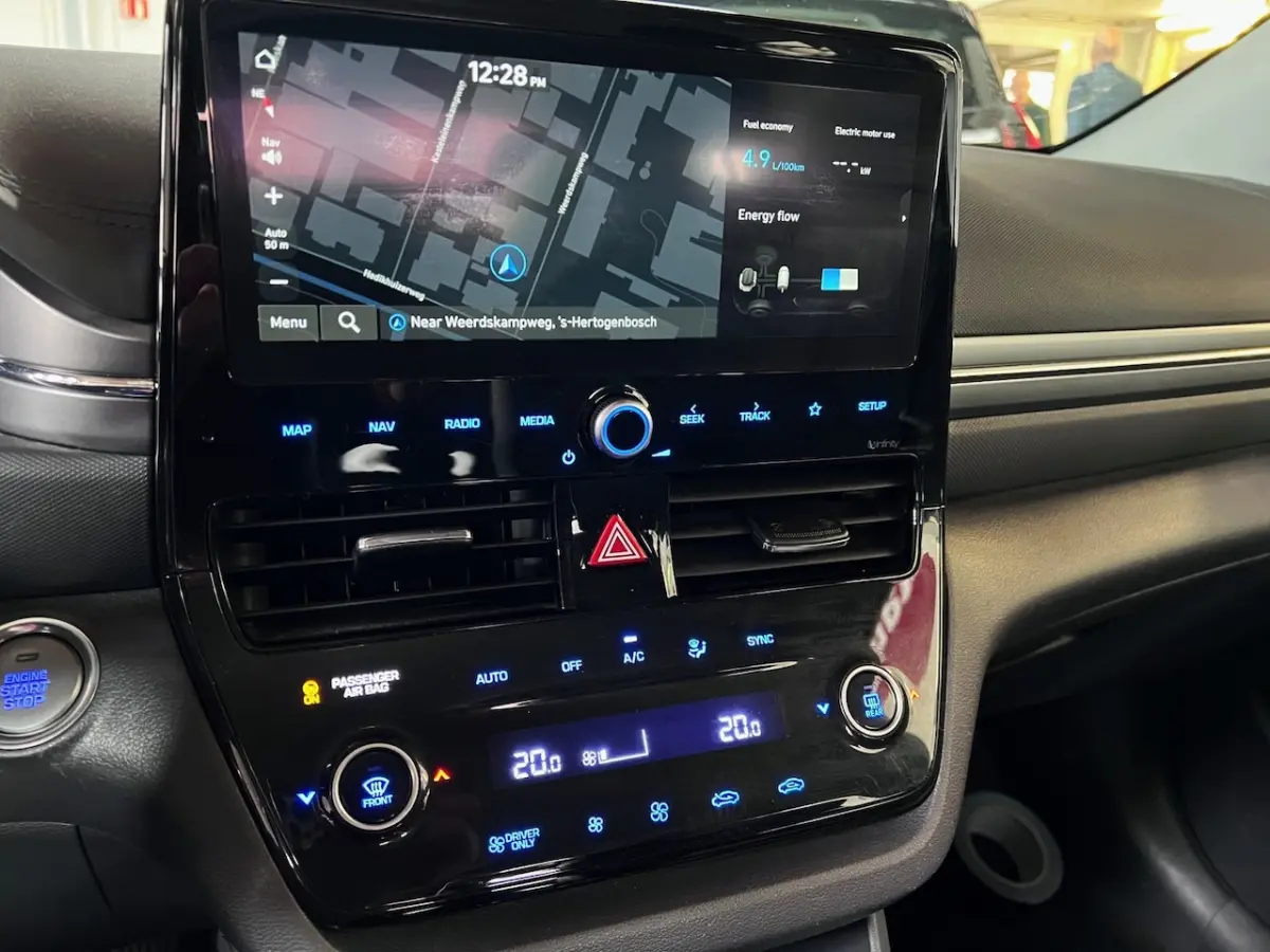 1.6 GDi Hybrid/Facelift/Matrix-LED/Carplay/Infinity-sound/Camera/Cruise
