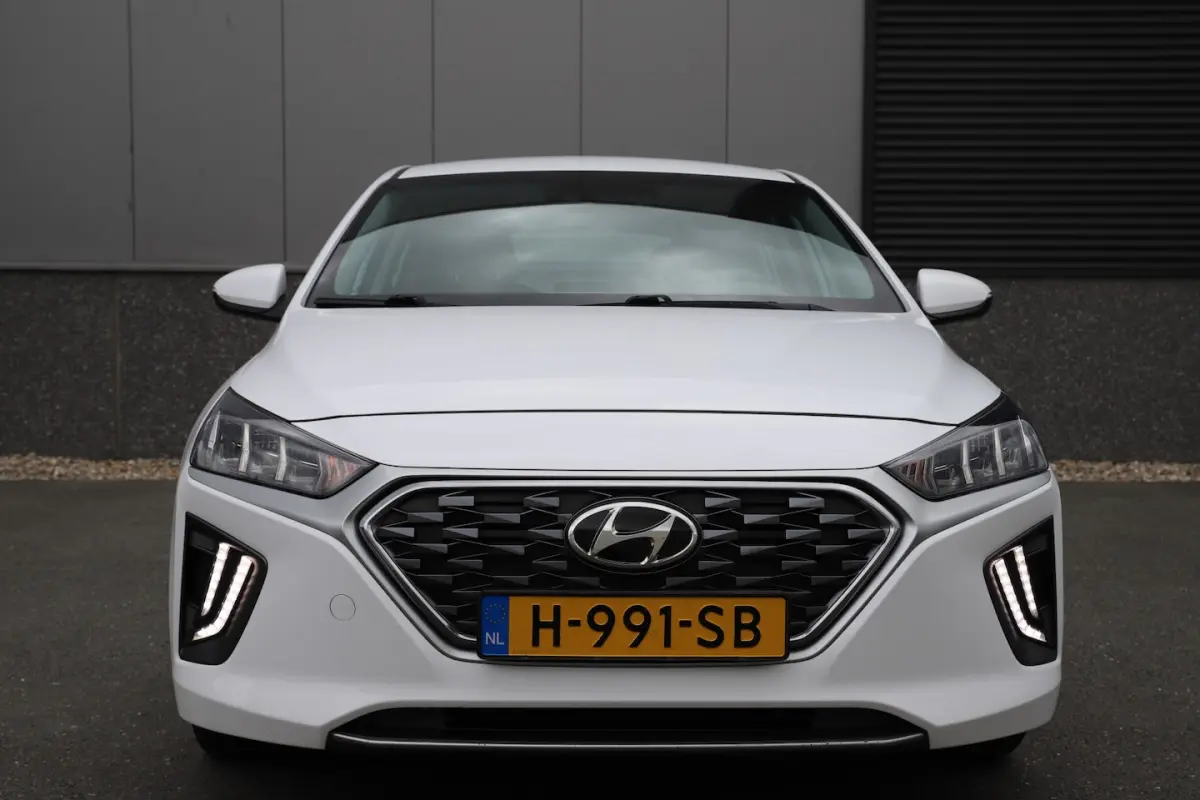 1.6 GDi Hybrid/Facelift/Matrix-LED/Carplay/Infinity-sound/Camera/Cruise