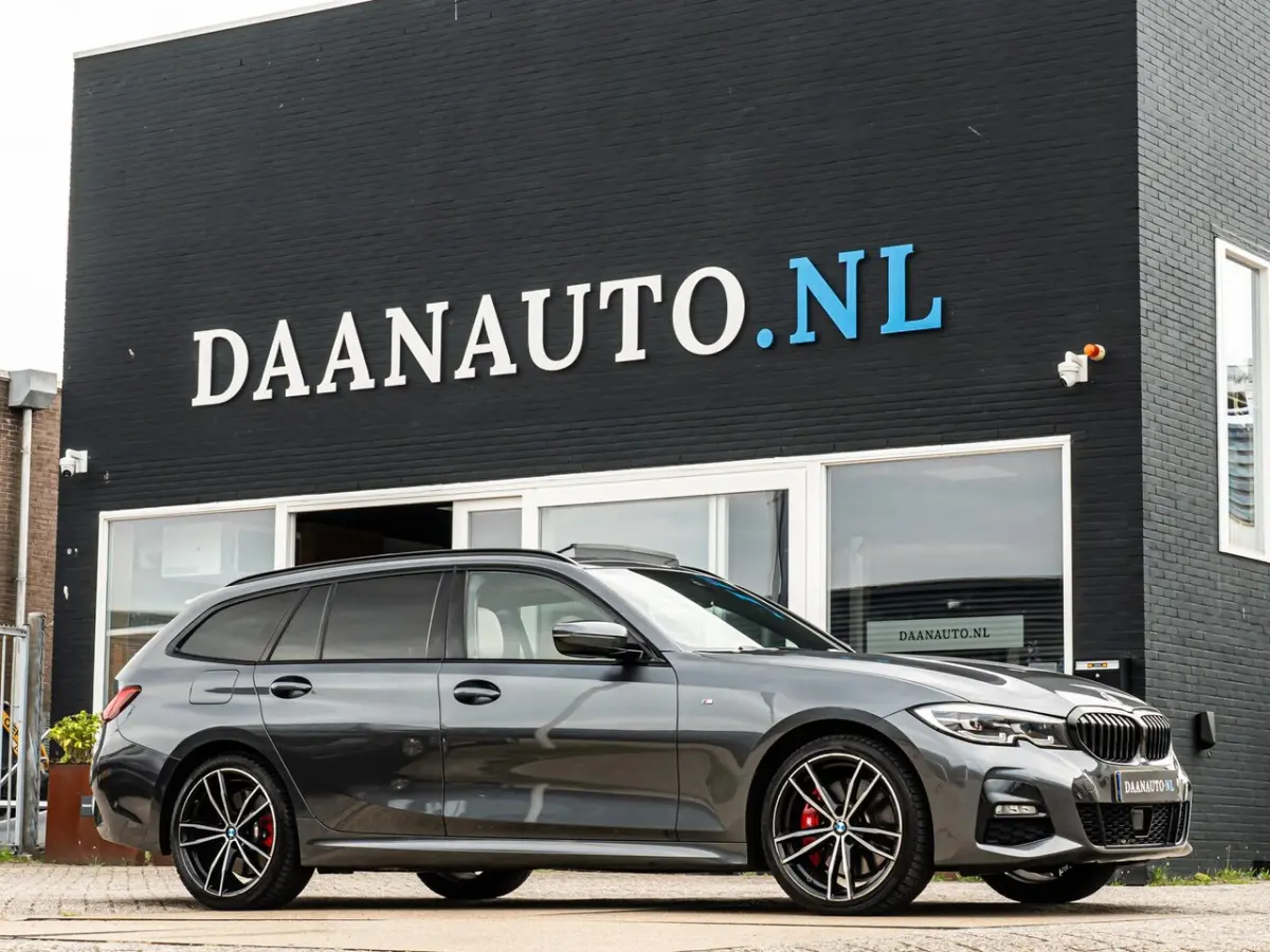 330e M Sport Pano Camera ACC