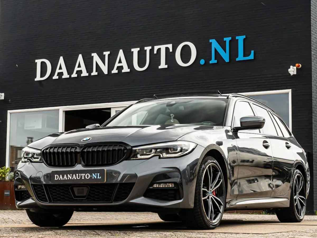 330e M Sport Pano Camera ACC