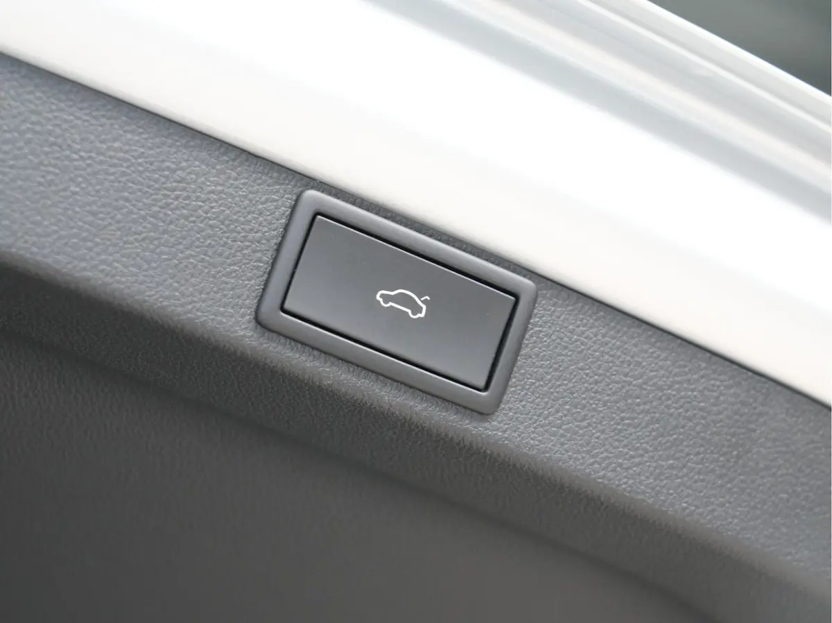1.5 e-TSI DSG Business Edition. | Full-LED | Stoelverw. | Android/Carplay 341