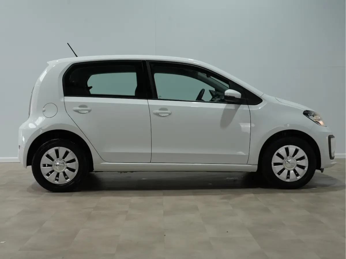 1.0 mpi 65pk | Airco | Bluetooth | Lane assist 204