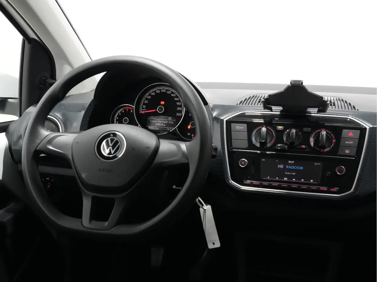 1.0 mpi 65pk | Airco | Bluetooth | Lane assist 204