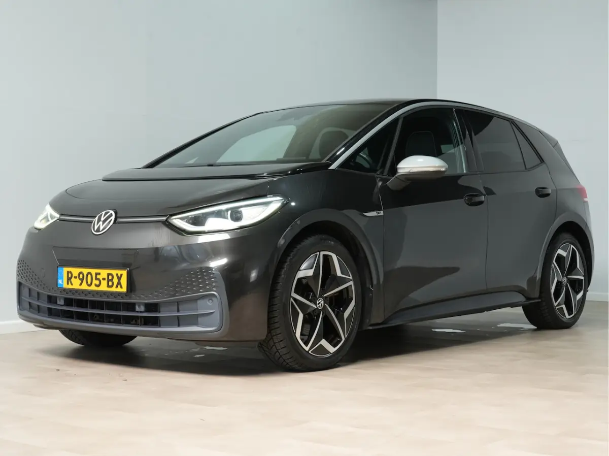 First Plus 58 kWh | IQ.Light | Camera | Navigatie | SOH 89% 323