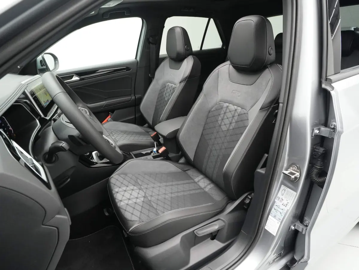 1.5 TSI R-Line Edition | IQ.Light | Panorma | Keyless | Full-Link